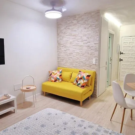 아파트 With Large Sunny Terrace *